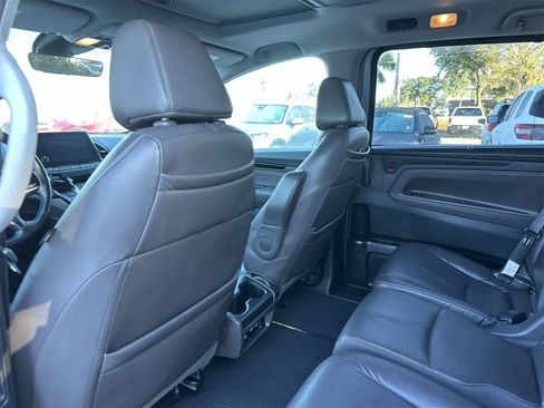 Used 2021 Honda Odyssey Touring image 14