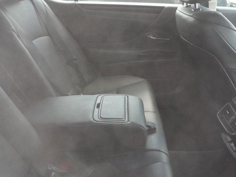 Used 2022 Lexus ES 350 w/ Premium Package image 12