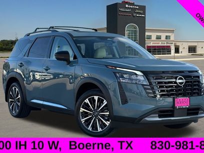 Used 2026 Nissan Pathfinder Platinum w/ Cargo Package