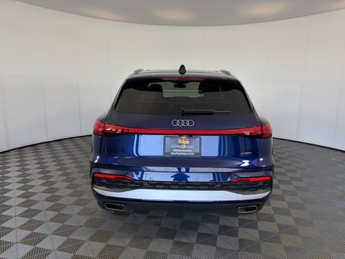Used 2025 Audi Q5 Premium Plus w/ Premium Plus AWD/4WD image 9