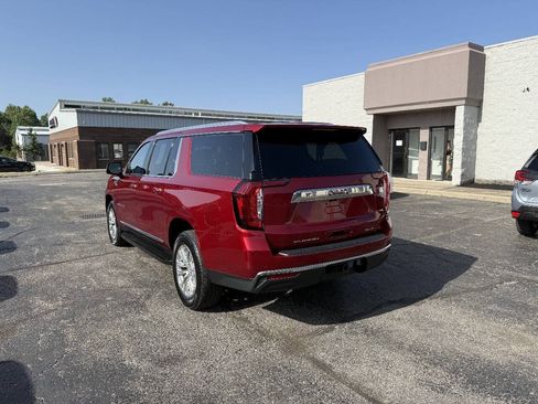 Used 2021 GMC Yukon XL SLT w/ SLT Premium Package AWD/4WD image 7