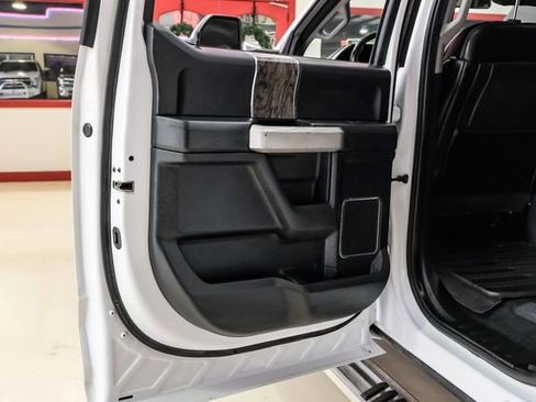 Used 2019 Ford F250 Lariat w/ Lariat Value Package image 44