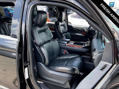 Used 2024 Lincoln Navigator L 4WD image 27