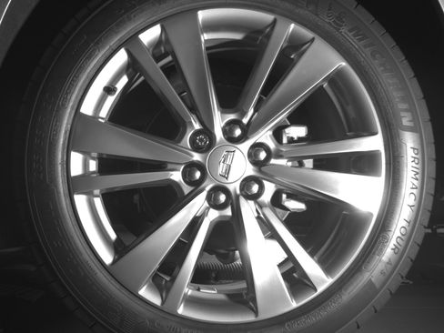 Used 2024 Cadillac XT5 Premium Luxury FWD image 9