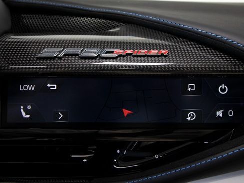 Used 2024 Ferrari SF90 Spider image 53