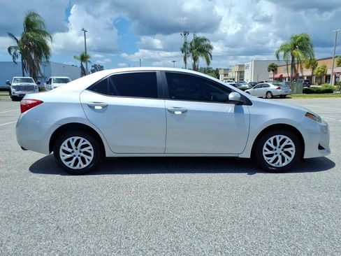 Used 2017 Toyota Corolla L FWD image 8