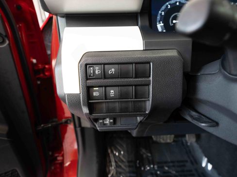 Used 2024 Toyota Tacoma TRD Off-Road image 11