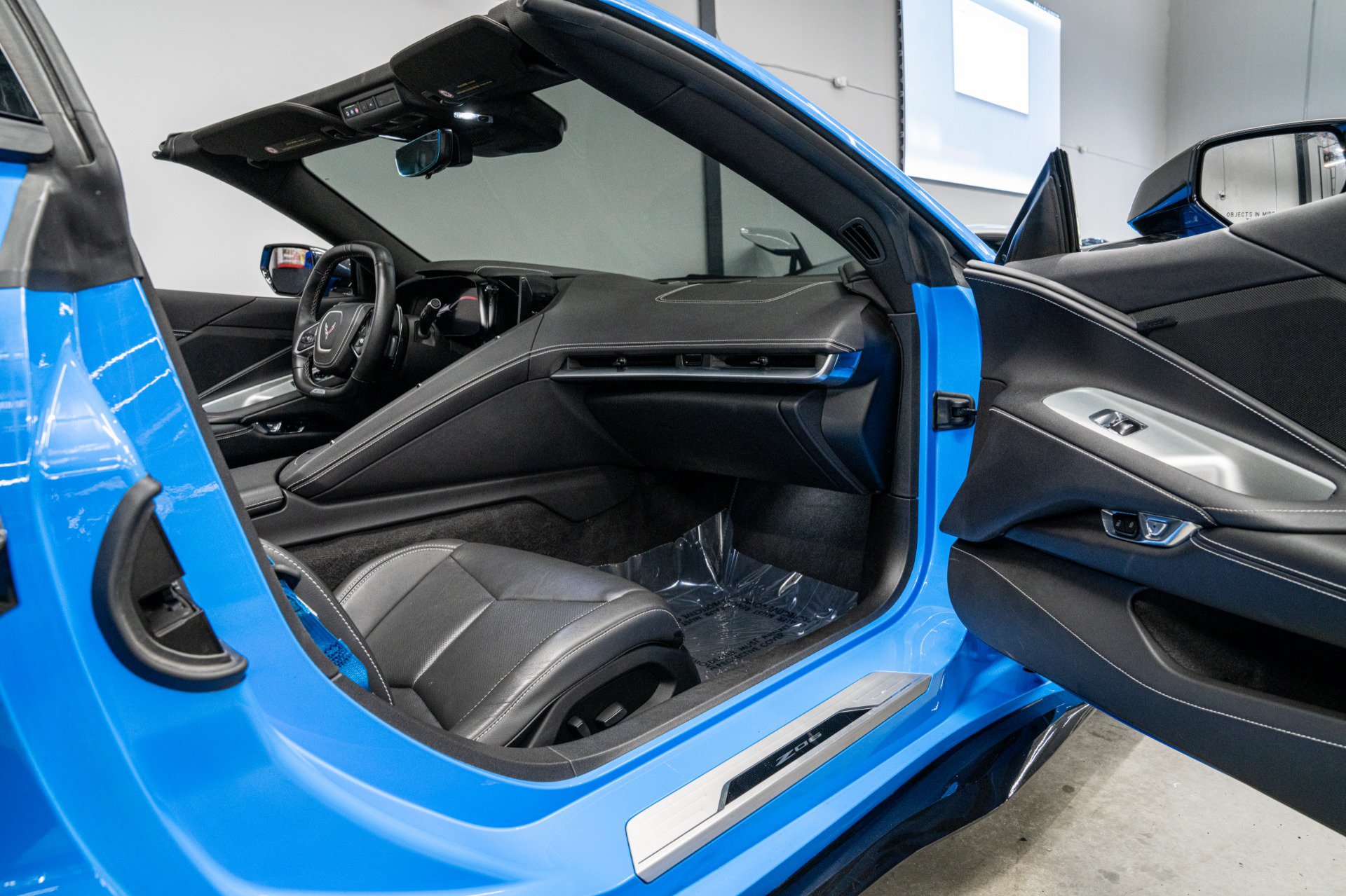 Used 2025 Chevrolet Corvette Z06 RWD image 26