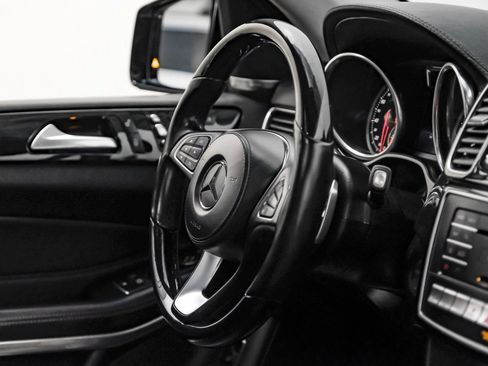 Used 2018 Mercedes-Benz GLS 550 4MATIC image 8