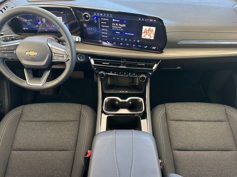 New 2026 Chevrolet Traverse LT w/ Driver Confidence Package FWD image 15