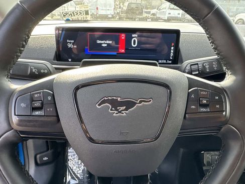 Used 2023 Ford Mustang Mach-E Select image 20
