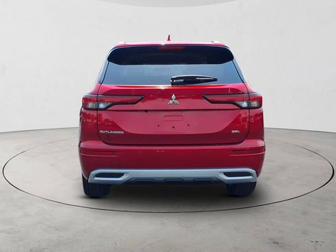 Used 2024 Mitsubishi Outlander SEL AWD/4WD image 6