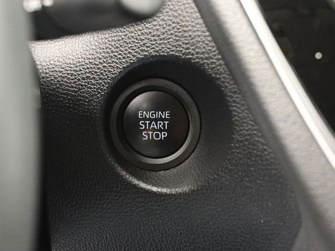 Certified 2025 Toyota Corolla Cross LE image 7