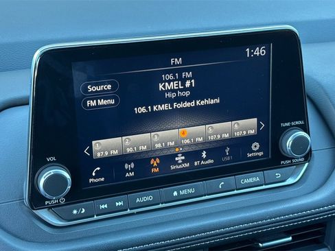 Used 2024 Nissan Rogue SV w/ SV Premium Package image 17