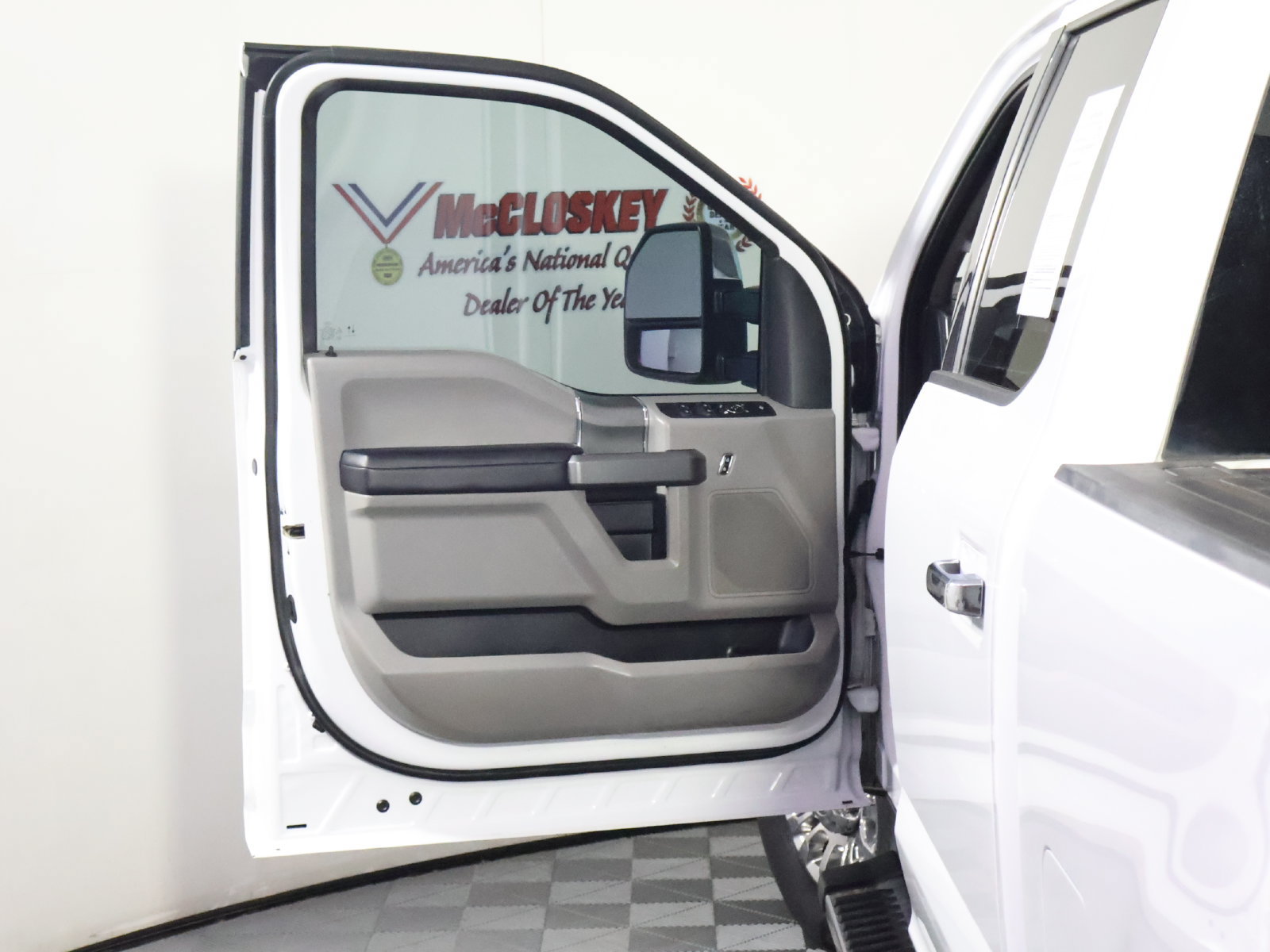 Used 2020 Ford F250 XLT w/ XLT Premium Package AWD/4WD image 22