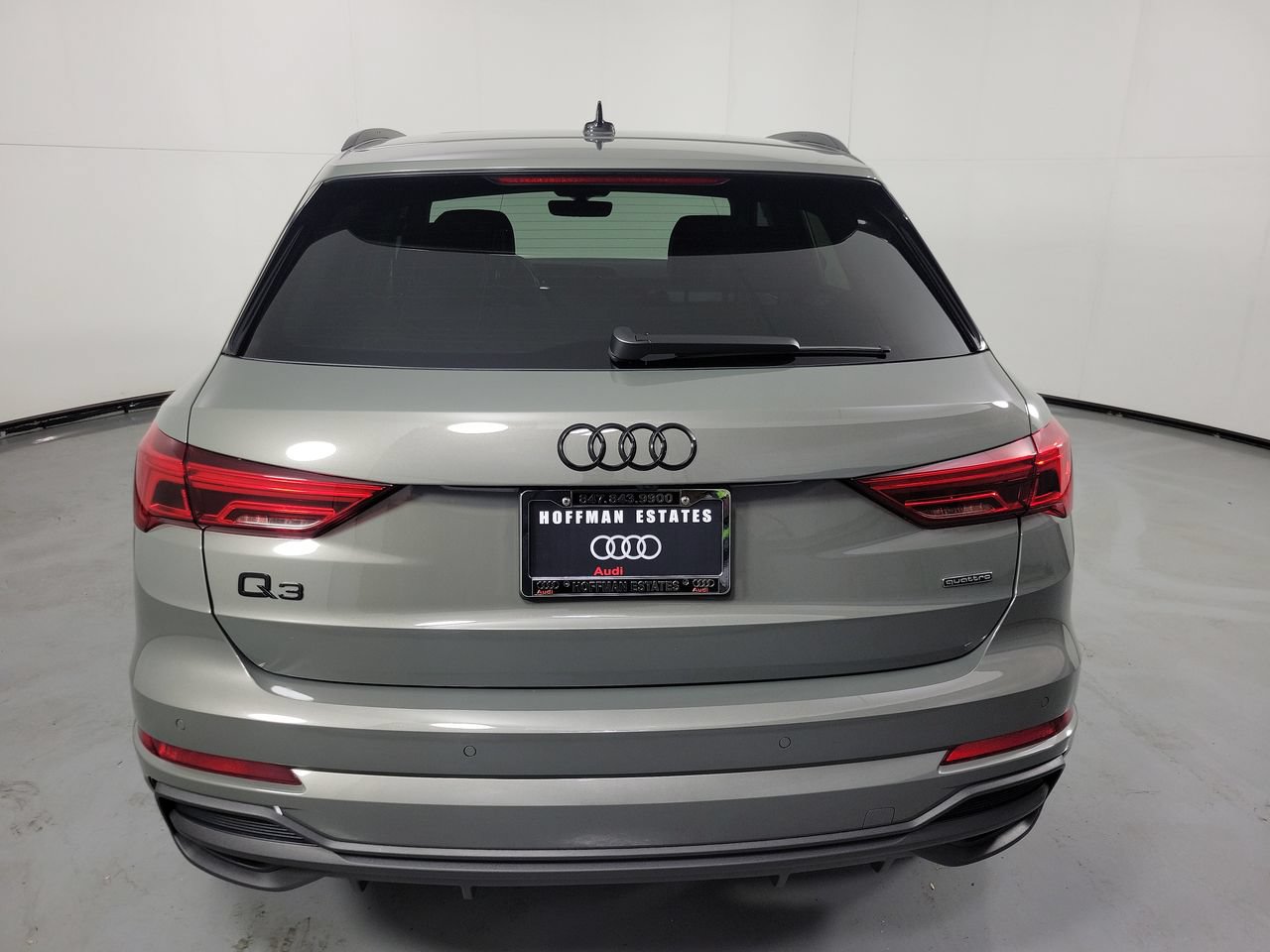 Used 2025 Audi Q3 2.0T Premium AWD/4WD image 7