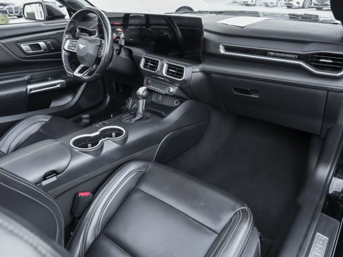 Used 2024 Ford Mustang Premium image 35