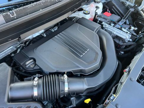 New 2026 GMC Acadia AT4 w/ Luxury Package image 30