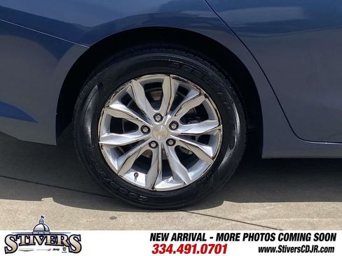 Used 2025 Chevrolet Malibu LT FWD image 44