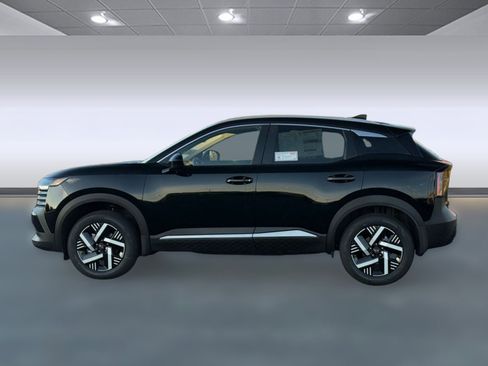 New 2026 Nissan Kicks SV w/ SV Premium Package image 2