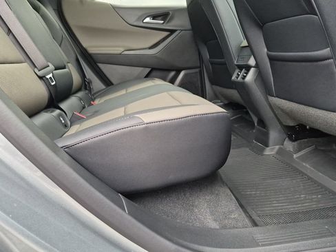New 2026 Chevrolet Equinox LT w/ Convenience Package II AWD/4WD image 24