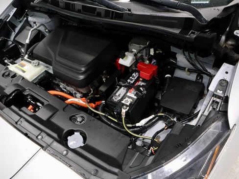 Certified 2023 Nissan Leaf S image 17