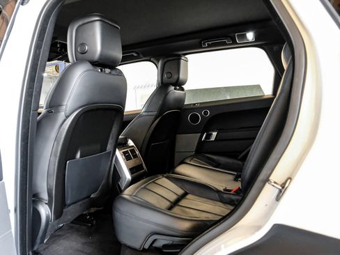Used 2018 Land Rover Range Rover Sport SE AWD/4WD image 42