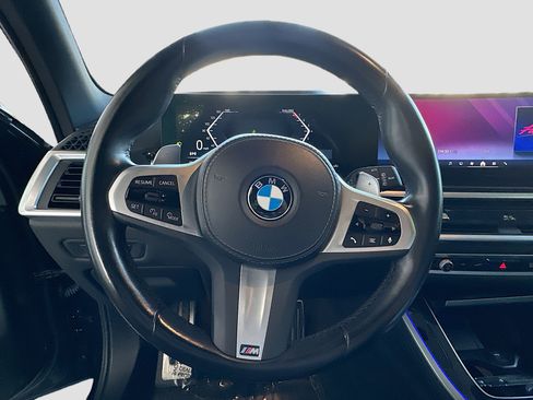 Certified 2024 BMW X5 xDrive40i w/ M Sport Package image 11