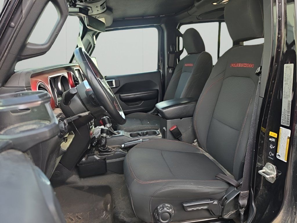 Used 2023 Jeep Wrangler Unlimited Rubicon w/ Cold Weather Group AWD/4WD image 9