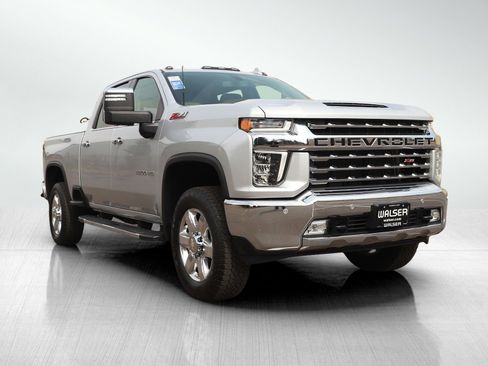 Used 2022 Chevrolet Silverado 3500 LTZ w/ LTZ Plus Package image 7