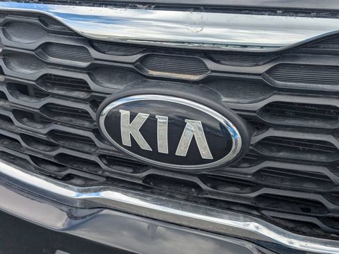 Used 2019 Kia Sorento AWD image 10