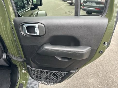 Used 2021 Jeep Wrangler Unlimited Sahara AWD/4WD image 13