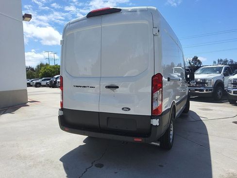 New 2026 Ford Transit 250 148 Medium Roof w/ Load Area Protection Package RWD image 24