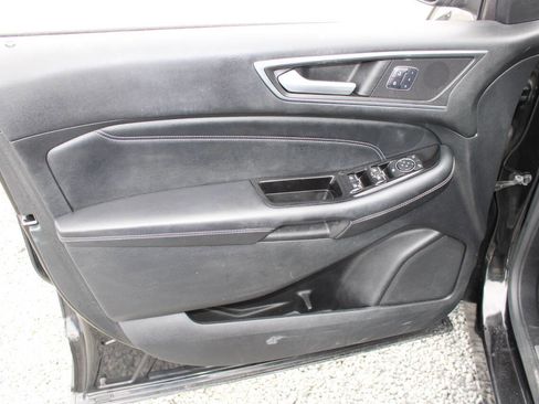 Used 2015 Ford Edge Titanium image 20
