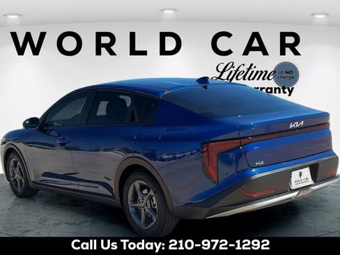 Used 2025 Kia K4 image 5