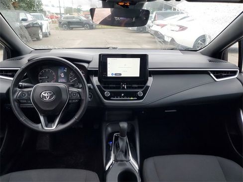 Used 2024 Toyota Corolla SE image 25