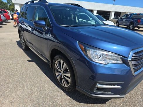 Used 2022 Subaru Ascent Limited w/ Technology Package AWD/4WD image 2