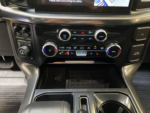 Used 2025 Ford F150 Lariat w/ Equipment Group 501A Mid image 46