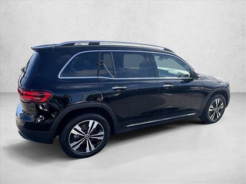 Certified 2026 Mercedes-Benz GLB 250 image 4