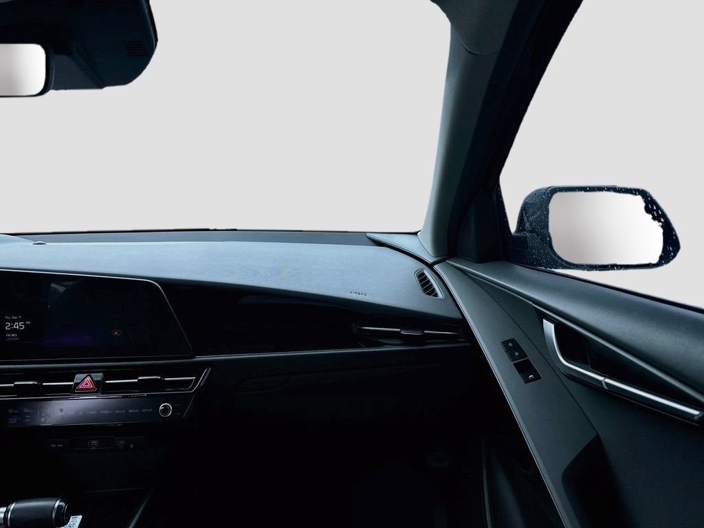 Certified 2023 Kia Niro EX FWD image 26