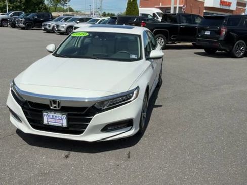 Used 2020 Honda Accord EX image 3