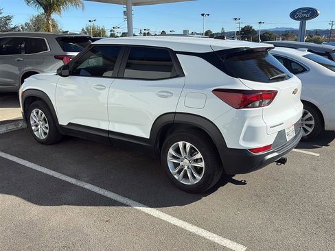 Used 2023 Chevrolet TrailBlazer LS image 3