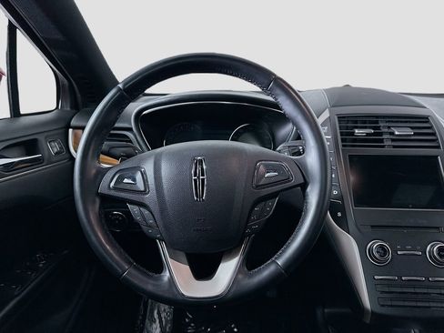 Used 2018 Lincoln MKC Reserve w/ Lincoln MKC Climate Package image 12