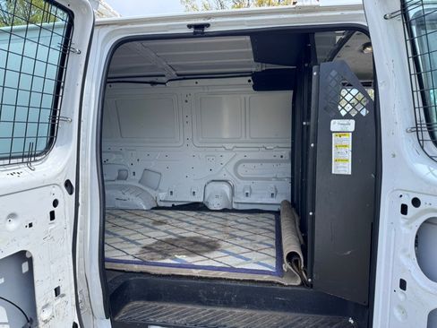 Used 2013 Ford E-250 and Econoline 250 w/ PWR Group RWD image 9