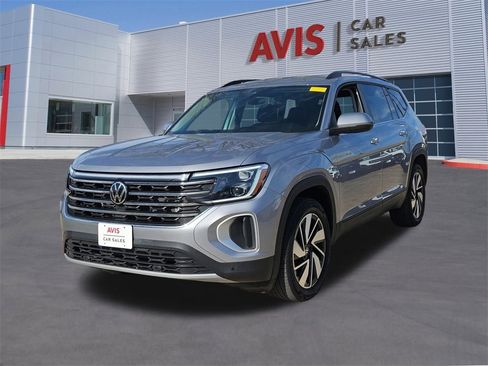 Used 2025 Volkswagen Atlas SE image 1