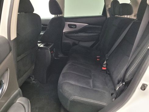 Used 2019 Nissan Murano SV w/ Cargo Package image 18