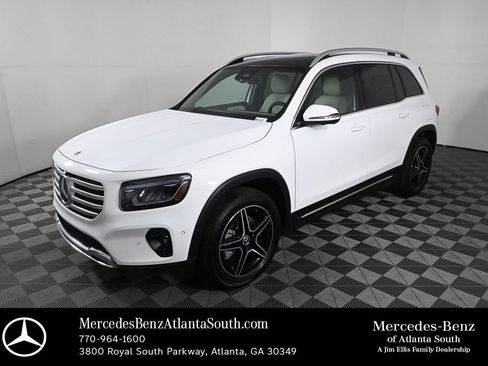 Certified 2026 Mercedes-Benz GLB 250 image 1