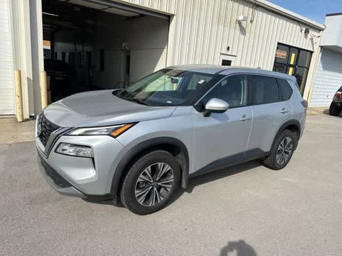 Used 2023 Nissan Rogue SV image 13