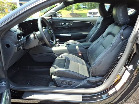Used 2024 Ford Mustang GT Premium RWD image 10