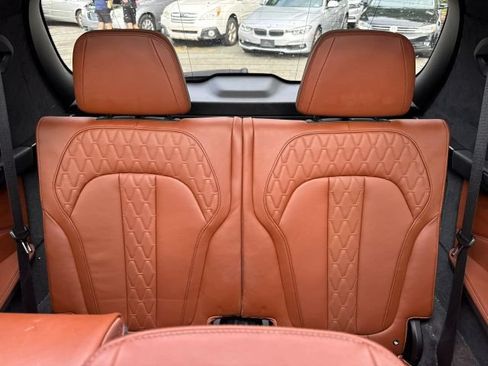 Used 2019 BMW X7 xDrive50i w/ M Sport Package AWD/4WD image 26